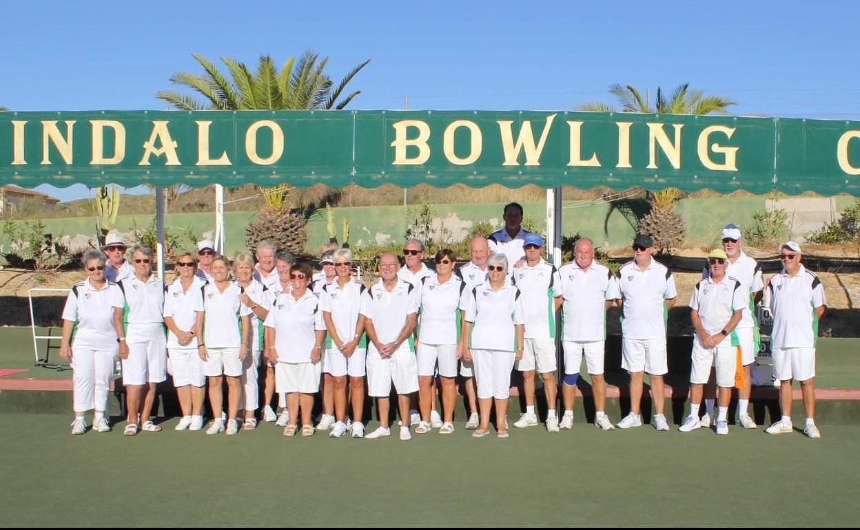 Team Malaga defend their Lawn Bowls InterProvincial Cup Sur in English